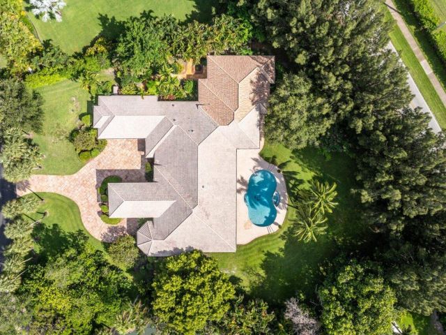 Продажа дома по адресу 16164 Bridlewood Circle - фото 6214790