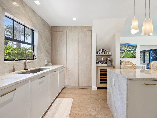 Дом в аренду по адресу 3211 Washington Road - фото 6813920