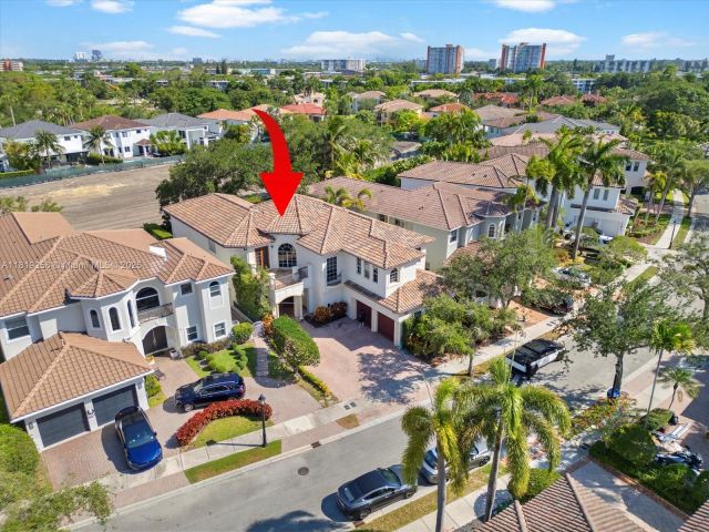 Продажа дома по адресу 19501 NE 14 CT - фото 6148721