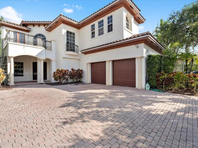 Продажа дома по адресу 19501 NE 14 CT - фото 6148724