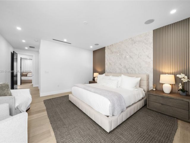 Дом в аренду по адресу 550 NW 42nd St - фото 6148313