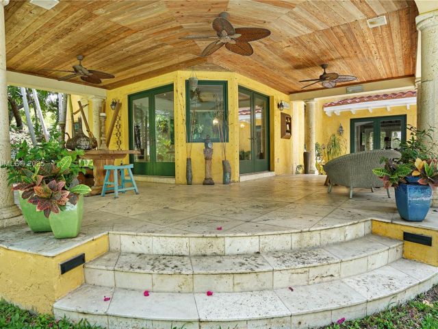 Продажа дома по адресу 2050 Alton Rd - фото 6147579