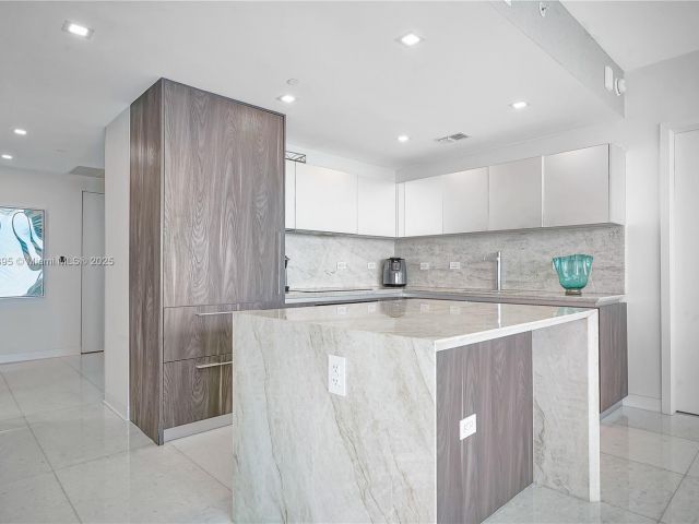 Продажа квартиры #1901 - фото 6151584