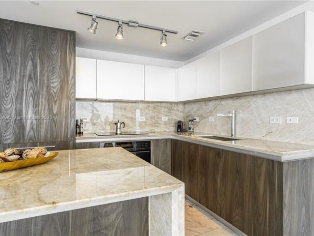 Продажа квартиры #1901 - фото 6151585