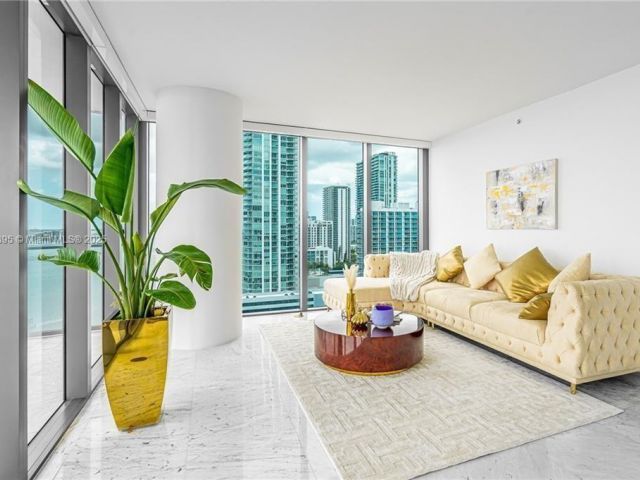 Продажа квартиры #1901 - фото 6151590