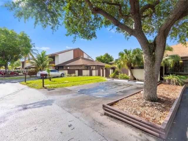 Дом в аренду по адресу 267 NE 201st Ter 267 - фото 6148341