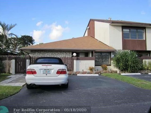Дом в аренду по адресу 267 NE 201st Ter 267 - фото 6148342
