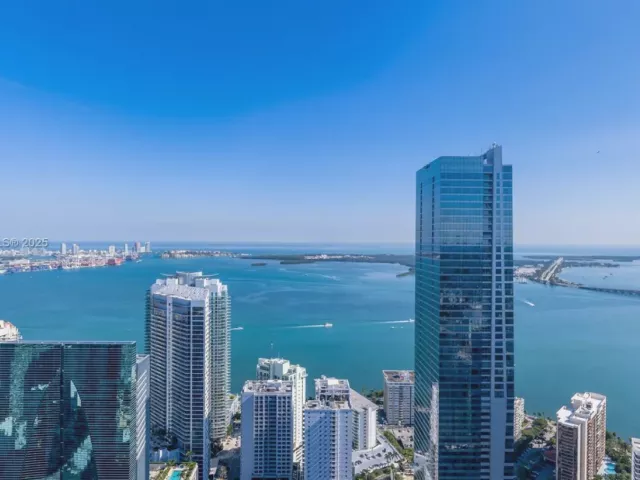 Продажа квартиры #5202 - фото 6205549