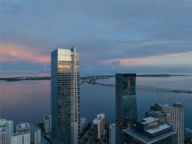 Продажа квартиры #5202 - фото 6160766