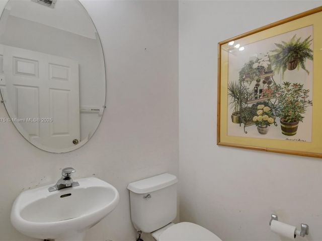 Продажа дома по адресу 20865 NW 3rd Ln - фото 6178224