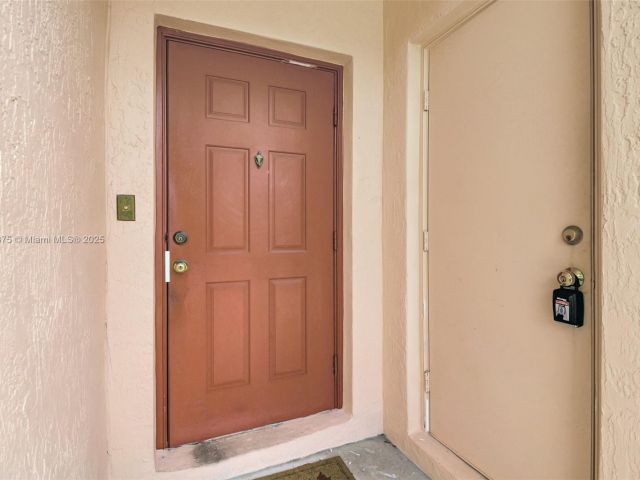 Продажа дома по адресу 20865 NW 3rd Ln - фото 6178243