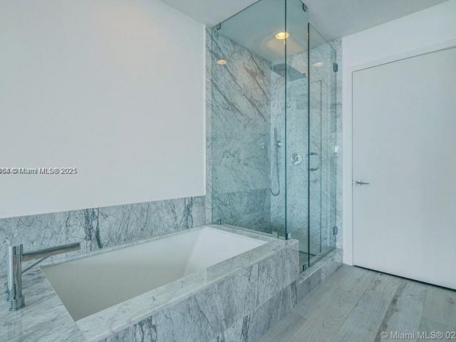 Продажа квартиры #1002 - фото 6167964