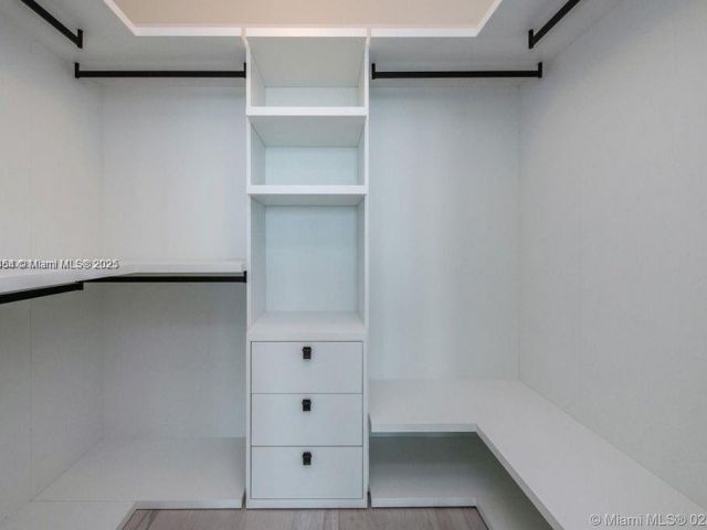 Продажа квартиры #1002 - фото 6167965