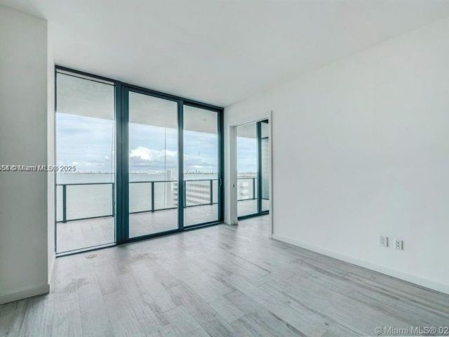 Продажа квартиры #1002 - фото 6167974