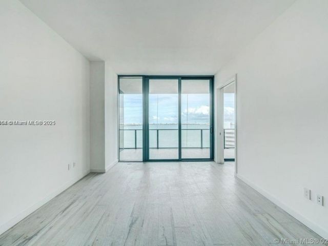 Продажа квартиры #1002 - фото 6167975