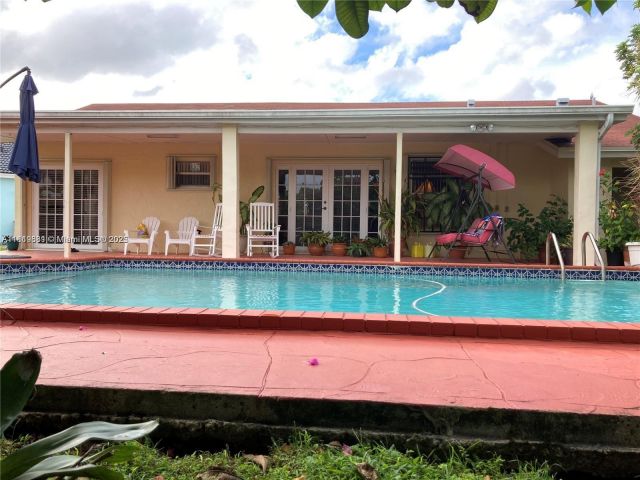 Продажа дома по адресу 12548 SW 210th St - фото 6149431