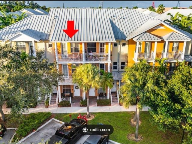 Дом в аренду по адресу 1345 SW 4th Court - фото 6165922