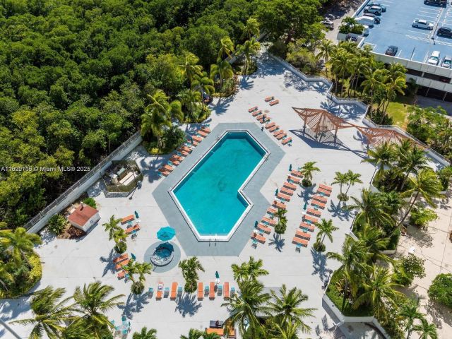 Продажа квартиры #1609 - фото 6151152