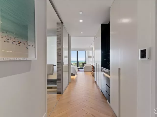 Продажа квартиры #707 - фото 6150417