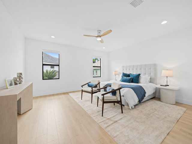 Продажа дома по адресу 1445 SW 23rd Court - фото 6241053