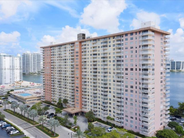 Продажа квартиры #2111 - фото 7430224