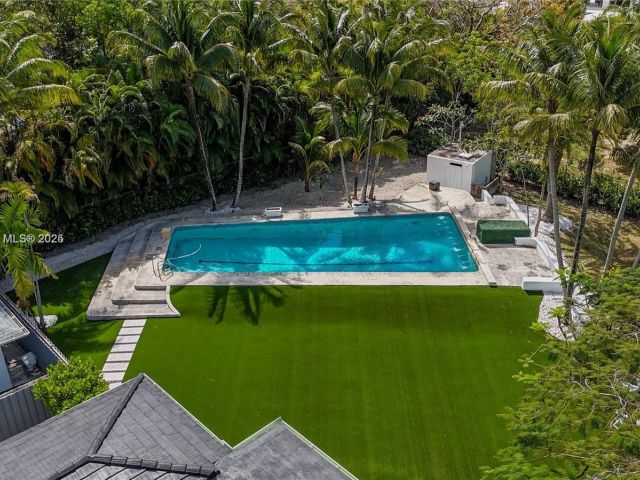 Продажа дома по адресу 8390 SW 64th St - фото 6224112