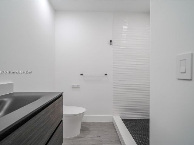 Продажа дома по адресу 8390 SW 64th St - фото 6224118