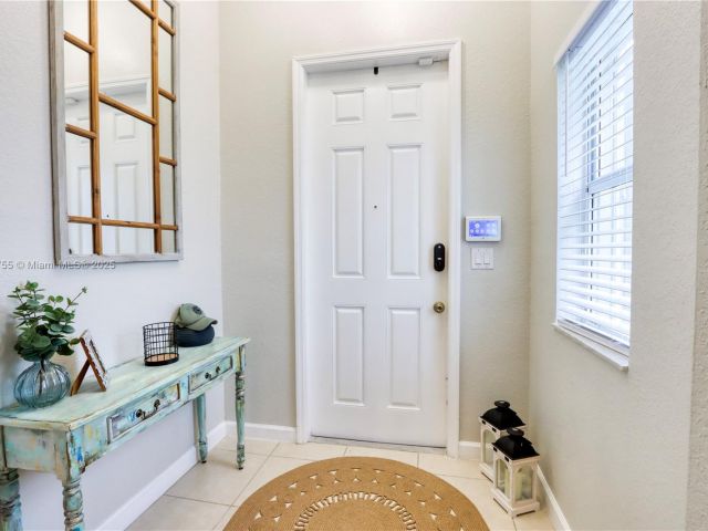 Продажа дома по адресу 148 NE 36th Avenue Rd - фото 6200064