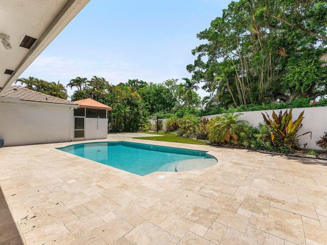 Продажа дома по адресу 2297 NW 55th Street - фото 6268626