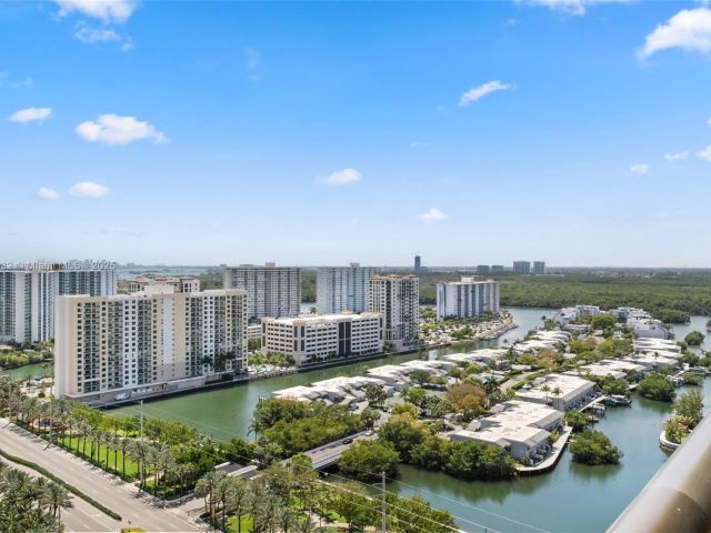 Квартира в аренду номер2202 - фото 6151625