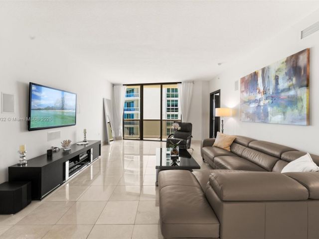 Квартира в аренду номер2202 - фото 6151641