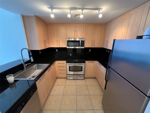 Квартира в аренду номер911 - фото 6164576