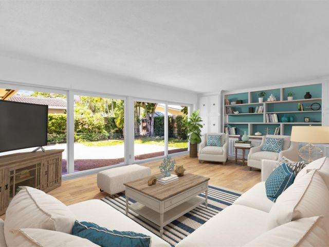 Продажа дома по адресу 6331 NE 22nd Ave - фото 6183269