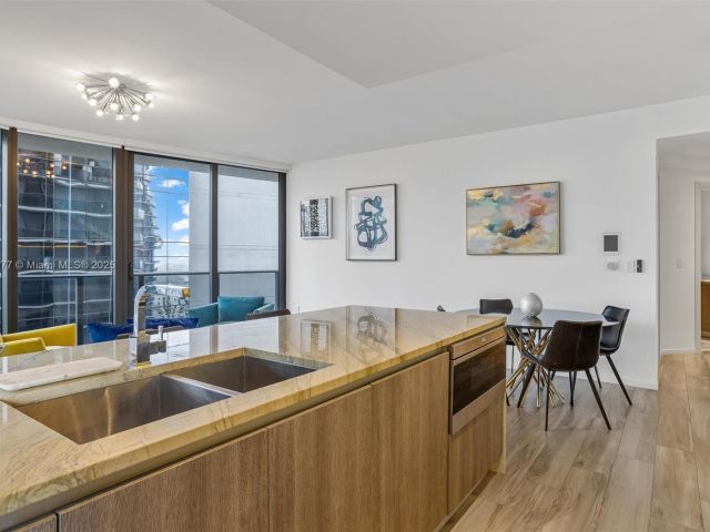 Продажа квартиры #4205 - фото 6171909