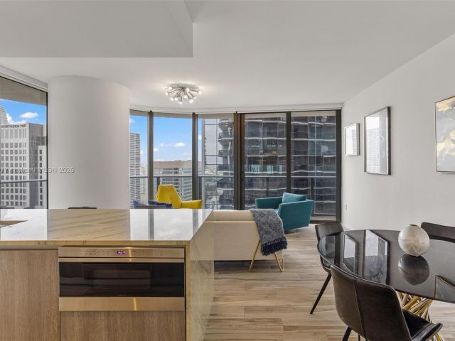 Продажа квартиры #4205 - фото 6171915