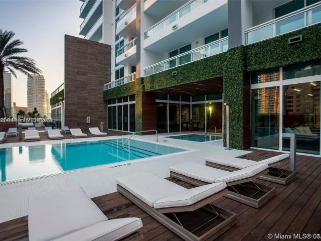 Квартира в аренду номер2208 - фото 6157218