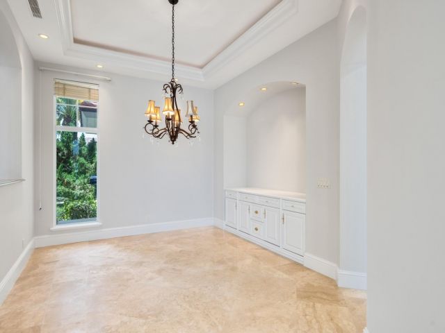 Продажа дома по адресу 501 Golden Harbour Dr - фото 6157636