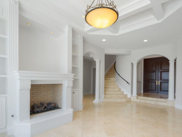 Продажа дома по адресу 501 Golden Harbour Dr - фото 6157645