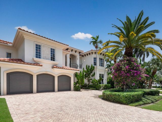 Продажа дома по адресу 501 Golden Harbour Dr - фото 6157650