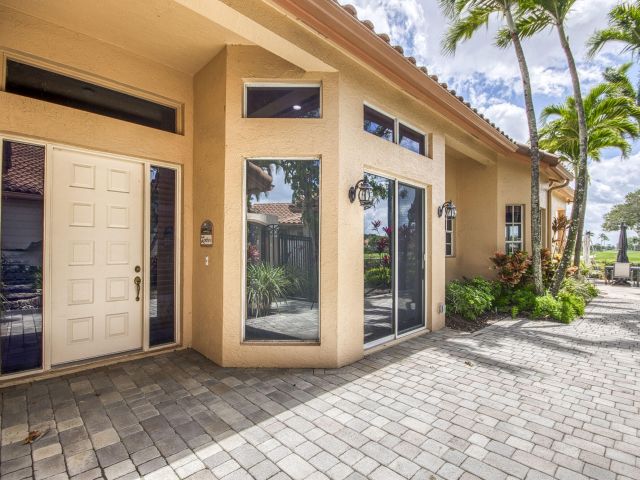 Дом в аренду по адресу 10364 Osprey Trace - фото 6166636