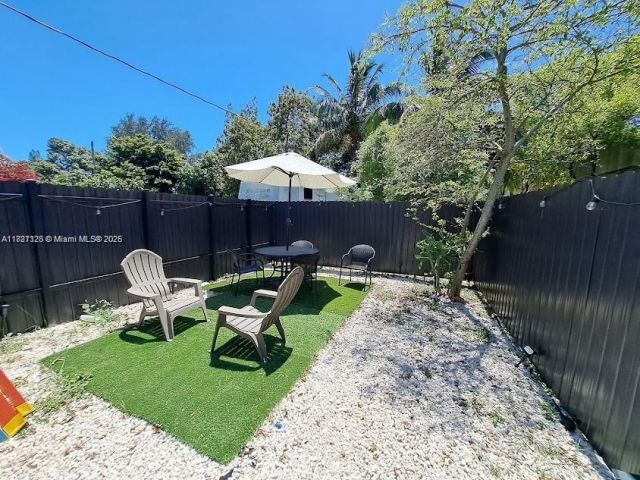 Продажа дома по адресу 610 NW 111th St - фото 6154184