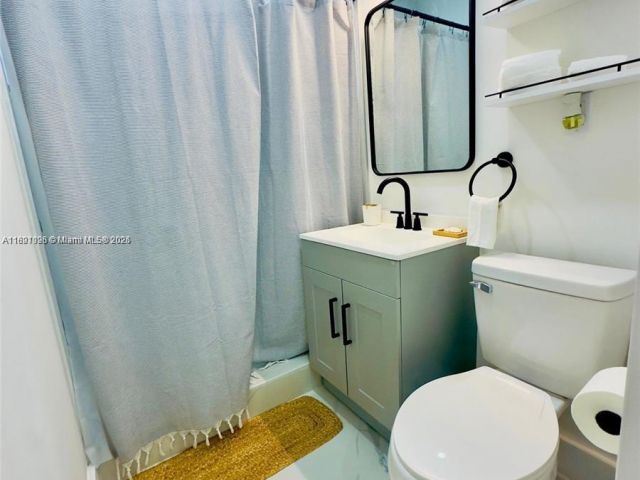 Продажа дома по адресу 610 NW 111th St - фото 6154195