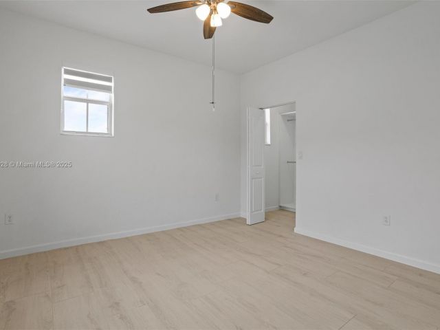 Продажа дома по адресу 21205 SW 127th Ct - фото 6154127