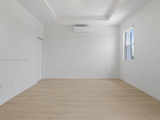 Продажа дома по адресу 21205 SW 127th Ct - фото 6154132