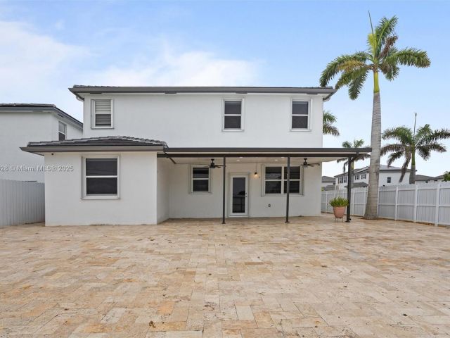 Продажа дома по адресу 21205 SW 127th Ct - фото 6154133