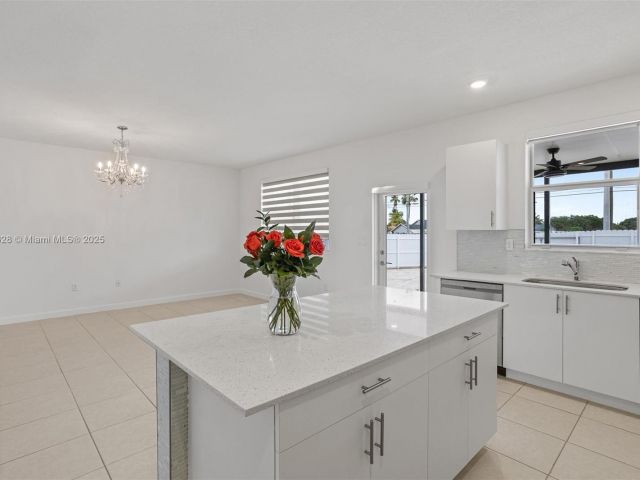 Продажа дома по адресу 21205 SW 127th Ct - фото 6154134