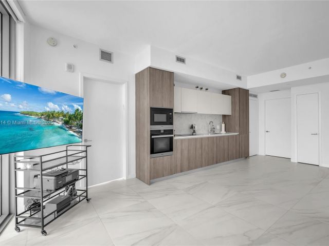 Продажа квартиры #1806 - фото 6154423