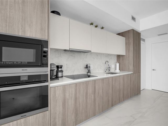 Продажа квартиры #1806 - фото 6154425