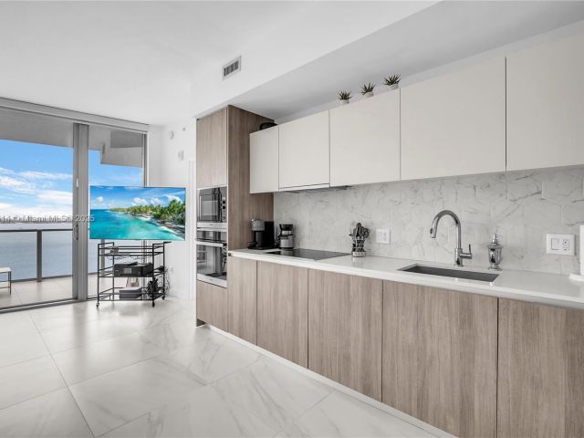 Продажа квартиры #1806 - фото 6154433