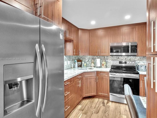 Продажа квартиры #5J - фото 7500187